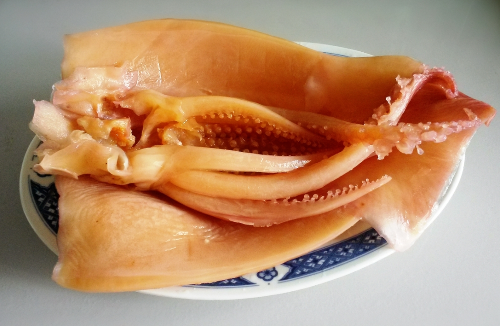 Premium Soaked Cuttlefish 1kg± 2-3pc | Sotong Rendam Kembang