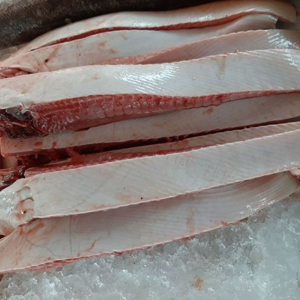 1kg± Premium Imported Pari (Stingray) Meat Sliced 1-inch (3-4pcs) Frozen