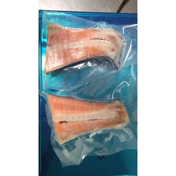 Premium Norway Salmon Tail Frozen 300g± Halal