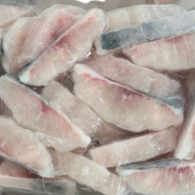 1kg± Premium Patin Buah Fish Steak Slices Frozen | Ikan Patin Potong | Halal