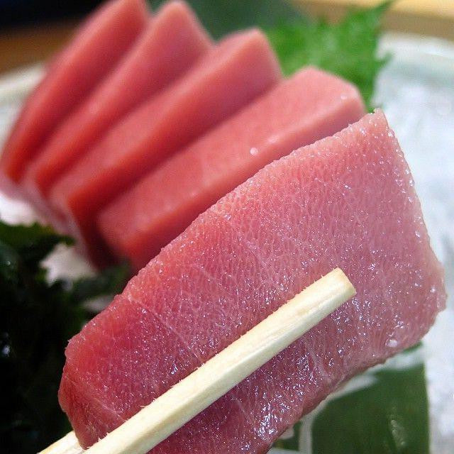 Premium Sashimi Grade Yellowfin Tuna Fillet (Maguro) 600g± Frozen Sliced